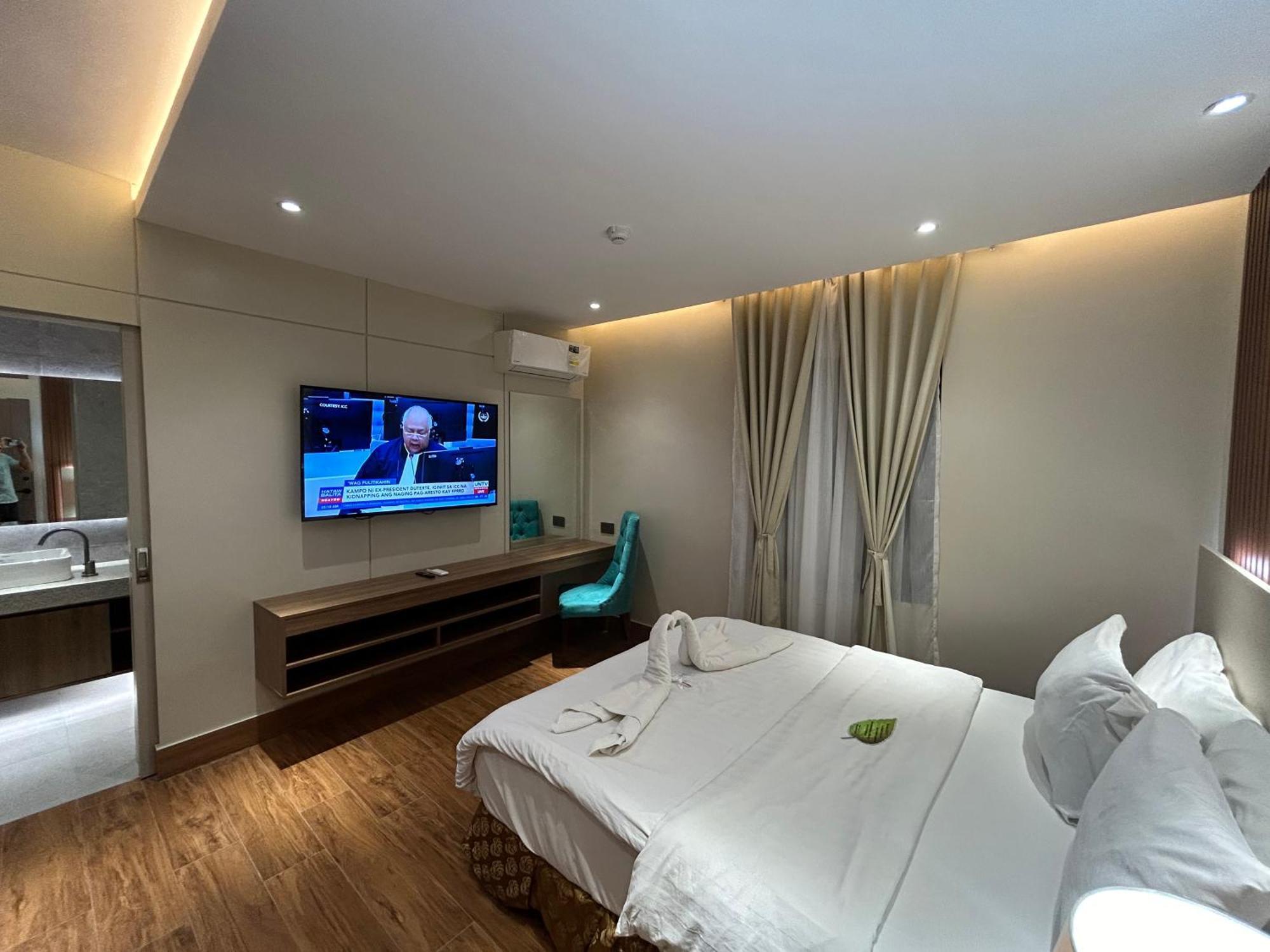 Dm Residente Hotel Inns & Villas Angeles Exterior photo
